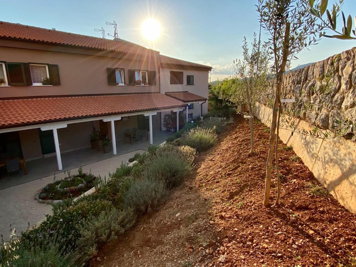 Apartments Dona Cres Exterior photo